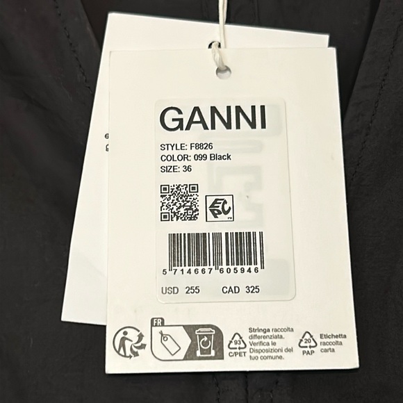 GANNI

Black Cotton Poplin V-Neck Long Dress - Picture 7 of 10